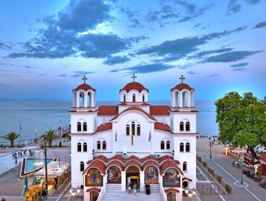 Hotel Vizantio Paralía エクステリア 写真